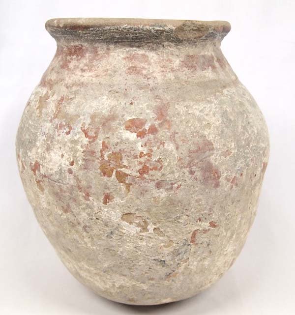 Historic Tohono O'odham Storage Jar (1 of 4)