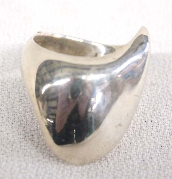 Native American Navajo Sterling Ring, Size 7.5 (1 of 2)