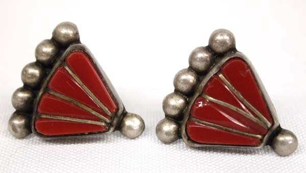 Vintage Mexican Sterling Coral Screwback Earrings: Vintage Mexican Sterling Coral Screwback Earrings, 7/8''L x 1''W, stamped sterling Del Rio Hecho en Mexico