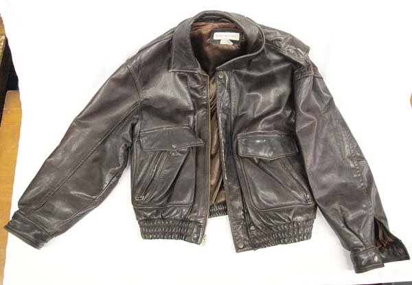 Vintage Banana Republic Bombardier Style Leather (1 of 3)