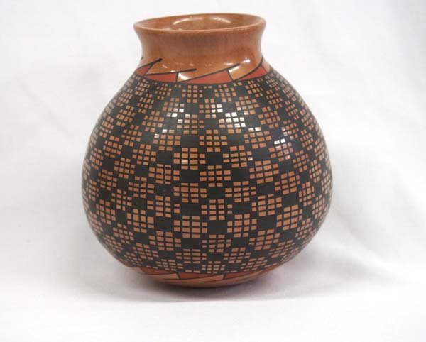 Mexican Mata Ortiz Polychrome Jar by Isela Olivas (1 of 3)