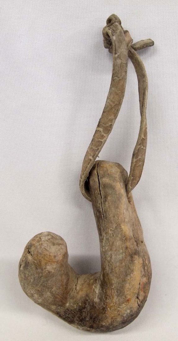 Vintage Apache Wooden Saddle Hook (1 of 2)