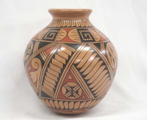 Mexican Mata Ortiz Polychrome Jar by Elfida Tena (1 of 4)