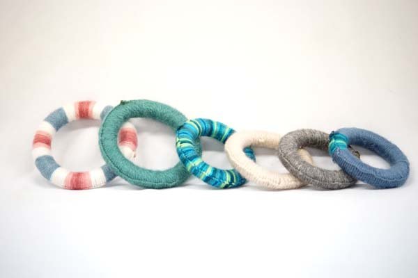 6 Mexican Mata Ortiz Yarn Covered Pottery Rings (1 of 2)