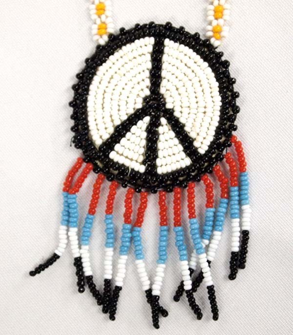 Southwestern Beaded Necklace (1 of 3)