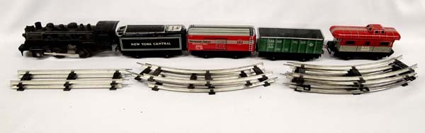 Vintage Louis Marx & Co. Mechanical Tin Train Set (1 of 5)