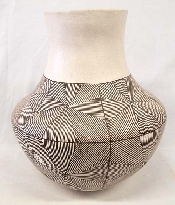 Acoma Eye Dazzler Olla by Leland Robert Vallo (1 of 4)