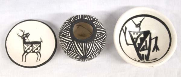 Laguna Miniature Bowl & Pr Miniatures Mimbres Replicas (1 of 4)