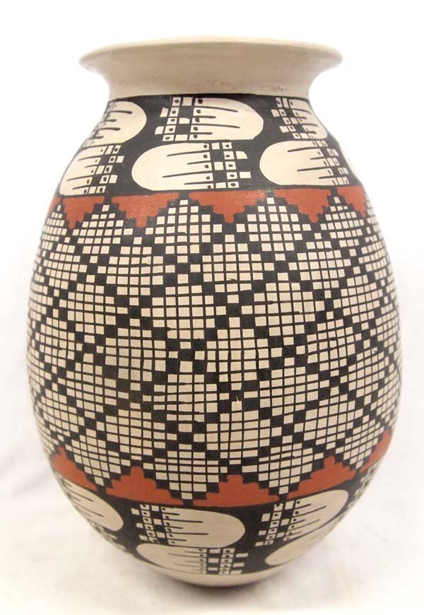 Mexican Mata Ortiz Polychrome Jar by Yolanda Soto (1 of 4)
