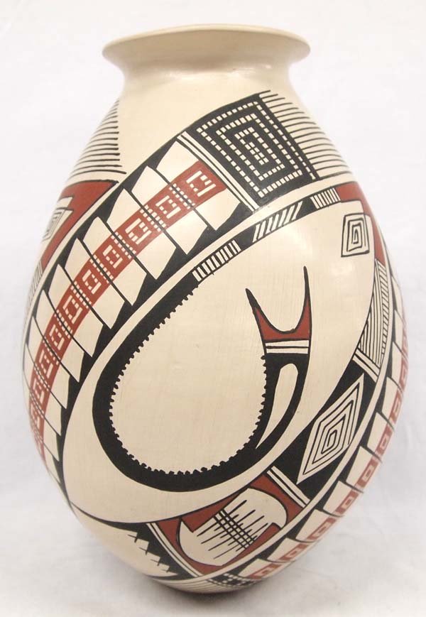 Mexican Mata Ortiz Polychrome Jar by Yolanda Soto (1 of 5)