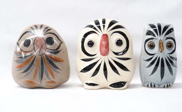Vintage Mexican Tonala Pottery Owls: Vintage Mexican Tonala Pottery Owls, largest measures 5'' x 3'' x 3''