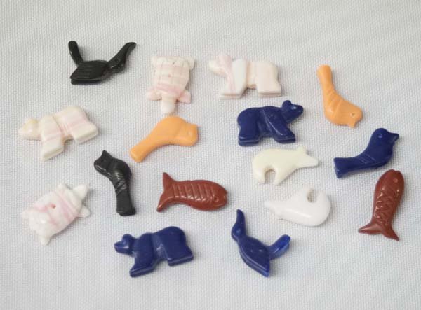 16 Native American Carved Stone Zuni Fetish Beads (1 of 4)