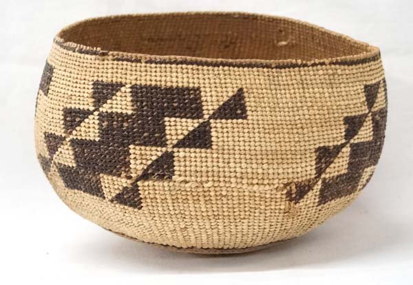 Native American Hupa Basket (1 of 3)