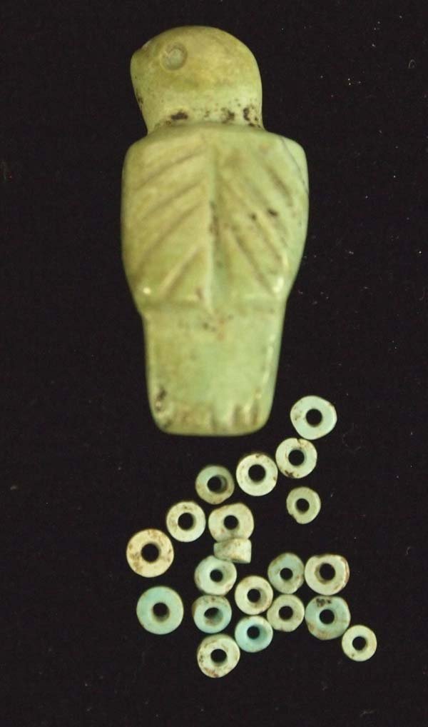 Prehistoric Mimbres Pendant and Very Fine Beads (1 of 3)