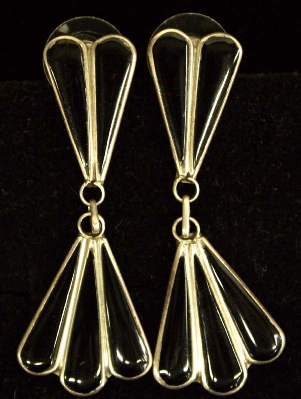 1960 Native American Zuni Sterling Onyx Earrings (1 of 2)