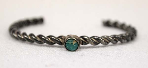 Antique Navajo Sterling Turquoise Childs Bracelet: Antique Native American Navajo Sterling Turquoise Child's Bracelet, inside measures 4'' which includes opening x .25''W