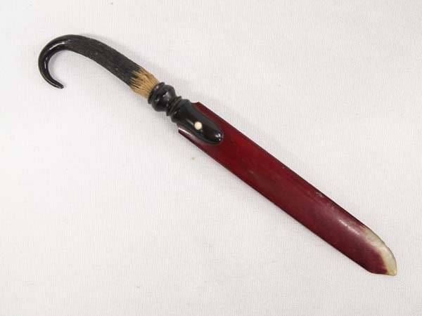 Antique French Bakelite and Horn Letter Opener: Antique French Bakelite and horn letter opener, 19th Century or Early 20th Century, measures 6.25''L x 5/8''