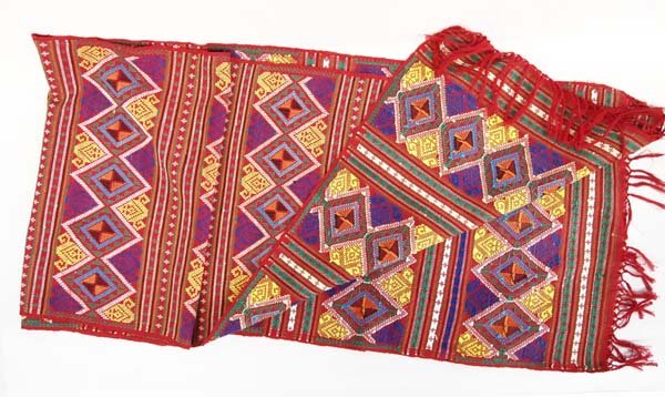 Gorgeous Multi Colored South American Table Runner (1 of 3)