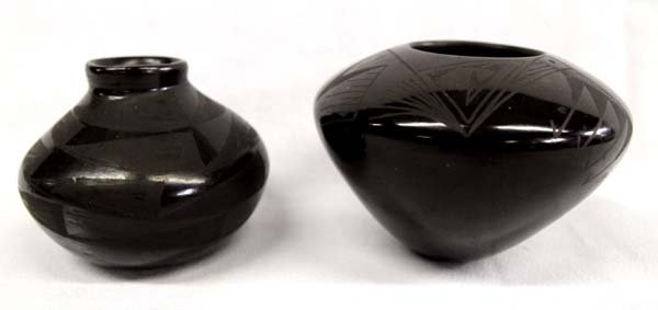 Pair of Mexican Mata Ortiz Black on Black Jars (1 of 6)
