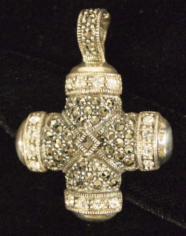Sterling Silver Marcasite Cross Pendant: Elegant Sterling Silver Marcasite Cross Pendant, measures 1'' x 1.5'', stamped .925 and Thailand, beautiful piece