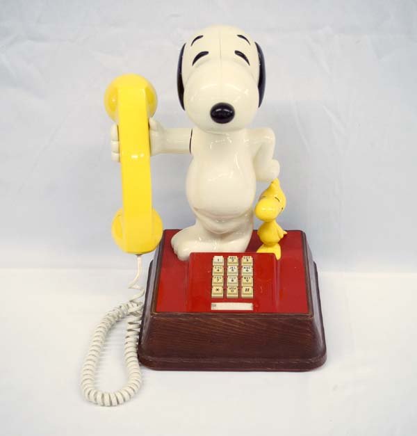 Vintage 1976 Snoopy & Woodstock Push Button Phone (1 of 3)