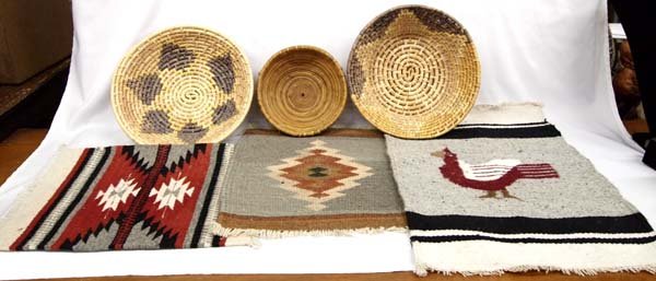 6 Ethnic Collectibles (1 of 7)