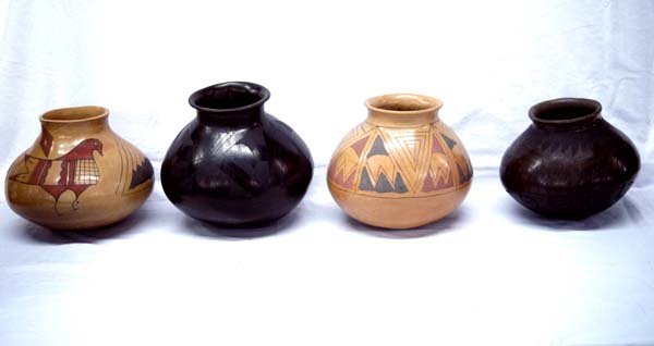 4 Vintage 1960s Mexican Mata Ortiz Pottery Jars (1 of 4)