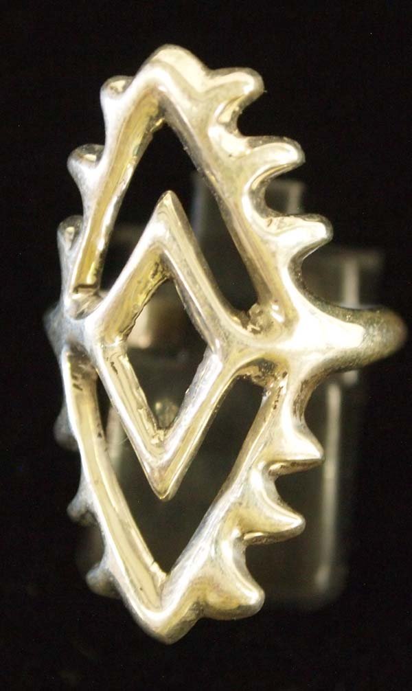 Native American Navajo Sterling Silver Ring, 7.25: Native American Navajo Sterling Silver Ring, Size 7.25, measures 1.5''L x .5''W