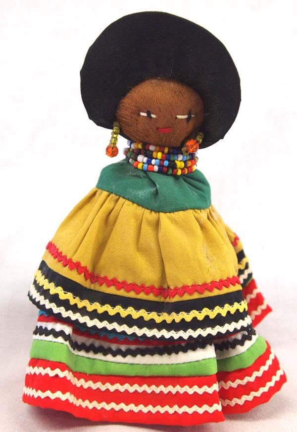 Native American Seminole Doll, Traditional Dress (1 of 2)
