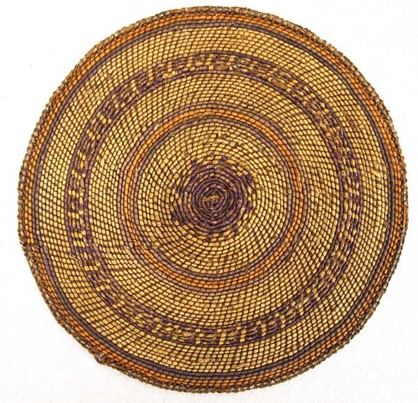 Antique Native American Makah Round Flat Basket (1 of 2)