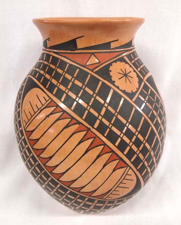 Mexican Mata Ortiz Eye Dazzler Jar by Luis Ortiz (1 of 4)