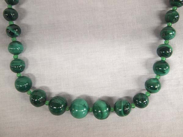 Malachite Graduated Bead Necklace (1 of 3)