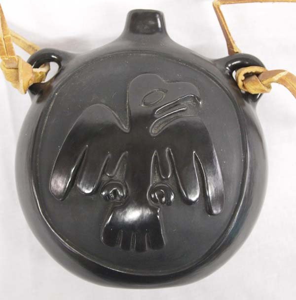 Native American Santa Clara Carved Bird Canteen (1 of 2)
