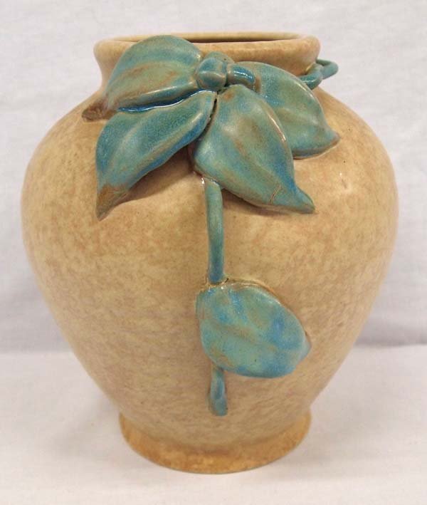 1930s Plateelbakkerij Zuid Holland Gouda Vase (1 of 3)