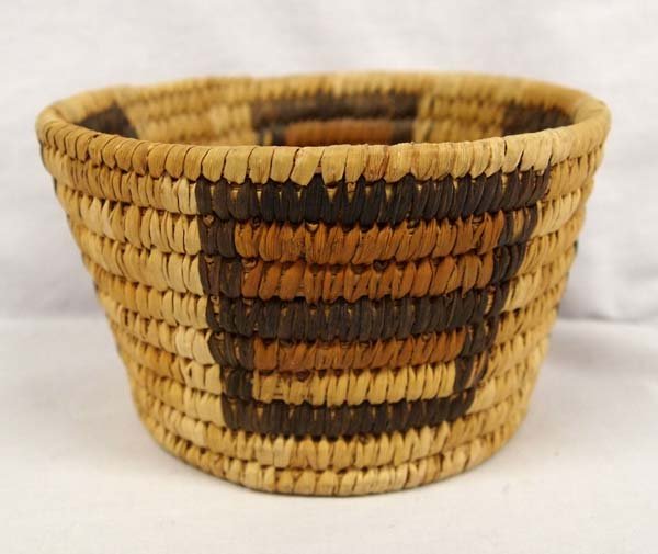 Vintage Native American Tri-Colored Basket (1 of 3)