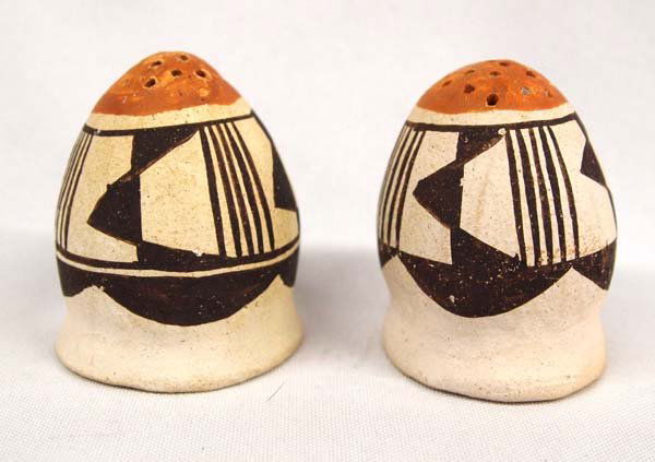 Native American Acoma Salt and Pepper Shakers (1 of 3)