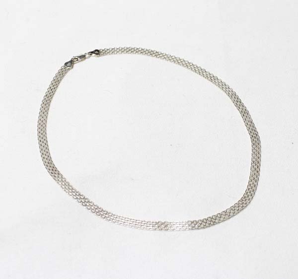 Elegant Italian Sterling Mesh Choker Necklace: Elegant Italian Sterling Mesh Choker Necklace, measures 17'' end to end, hallmarked and stamped .925, very intricate work, 10.81g in total wt.