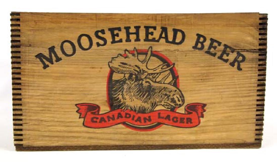 Vintage Moosehead Beer Wood Box (1 of 3)