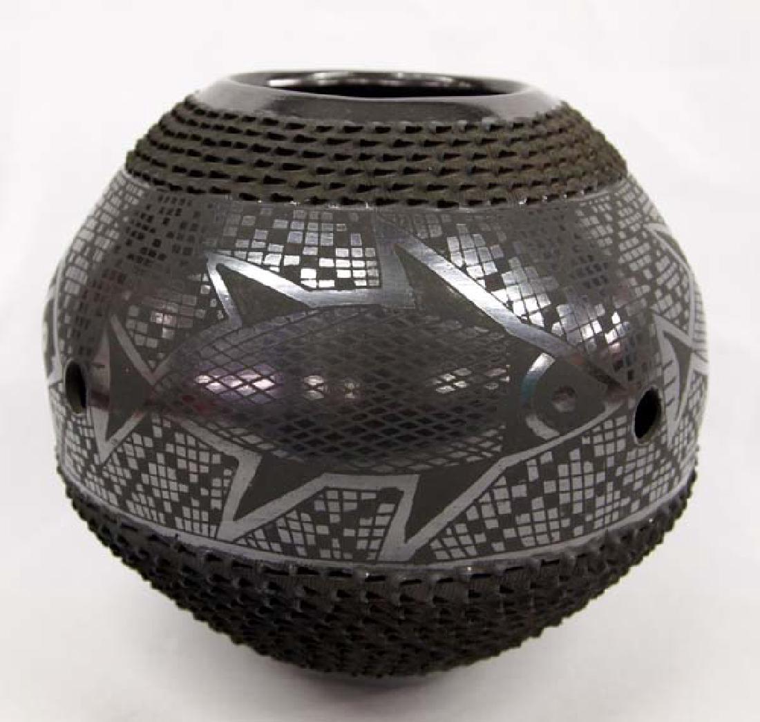 Mexican Mata Ortiz Black on Black Geometric Jar (1 of 4)