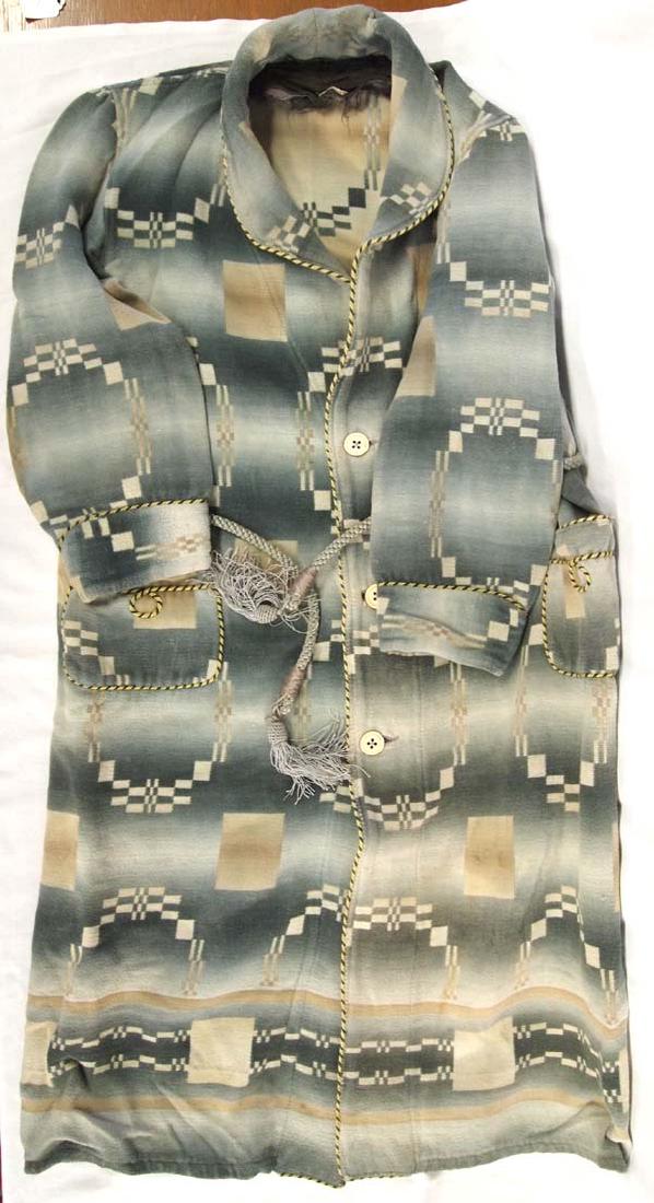 Vintage Beacon Blanket Robe Ombre' (1 of 3)