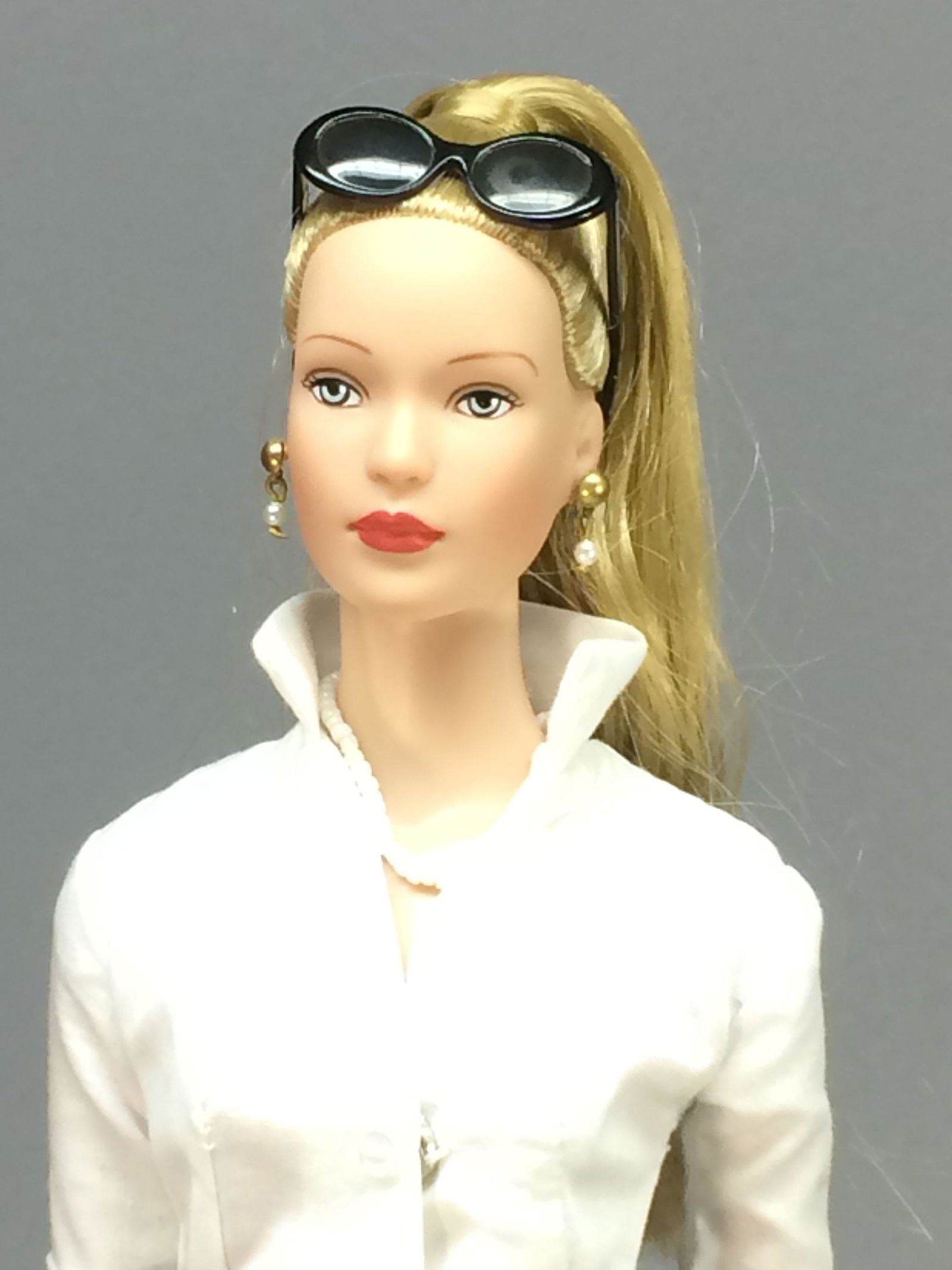 Robert Tonner Tyler Wentworth Signature Doll (1 of 10)