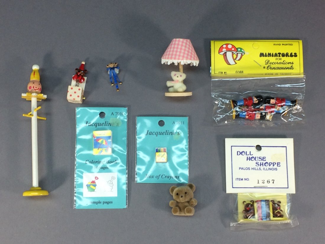 Miniature Kids Room Items for Dollhouse / Display (1 of 10)