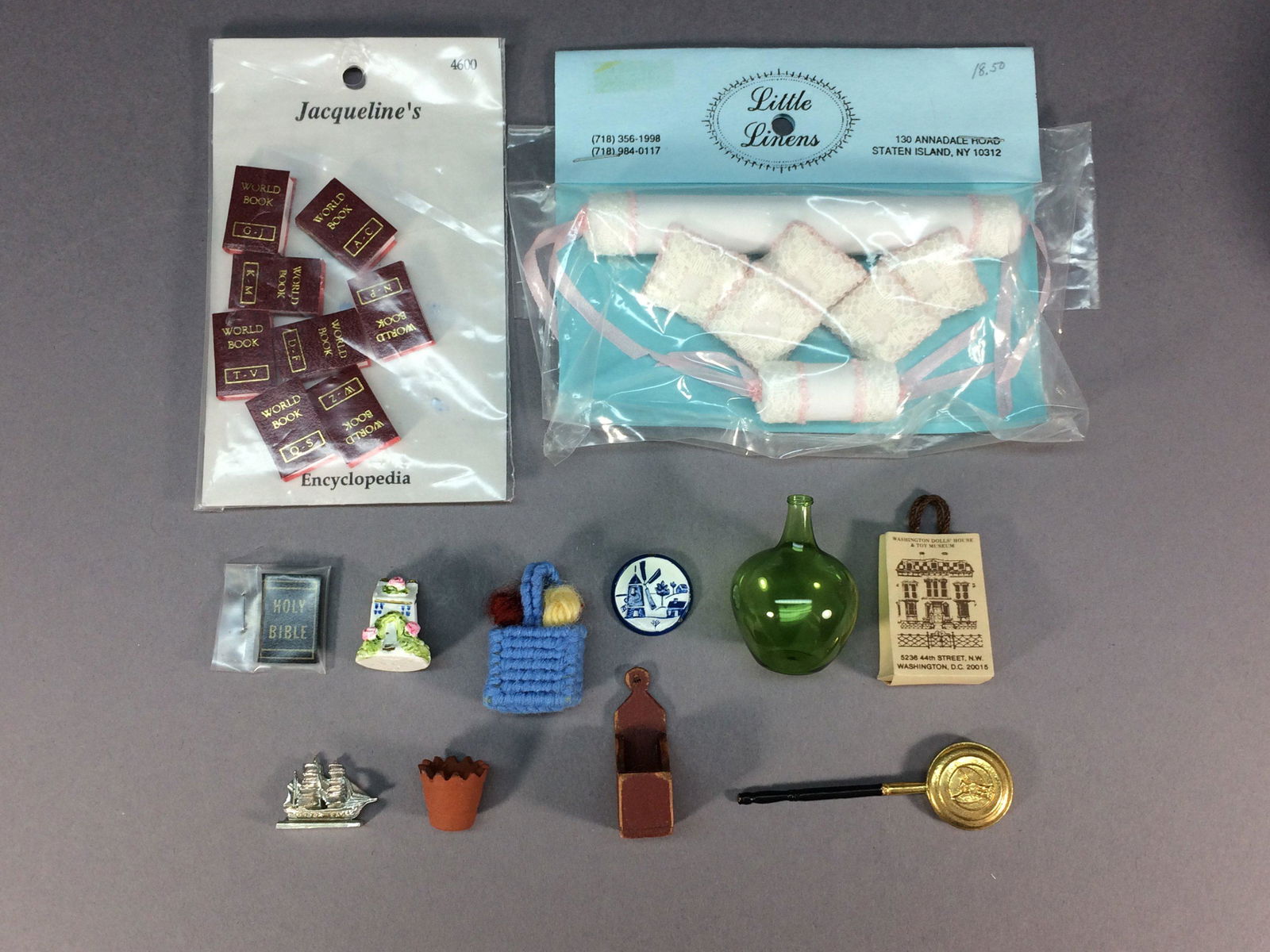 Dollhouse Miniatures –Bed Warmer, Pillows, Books (1 of 13)