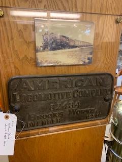 Northern Pacific Engine Builders Plate #2238 with Photo (1 of 4)