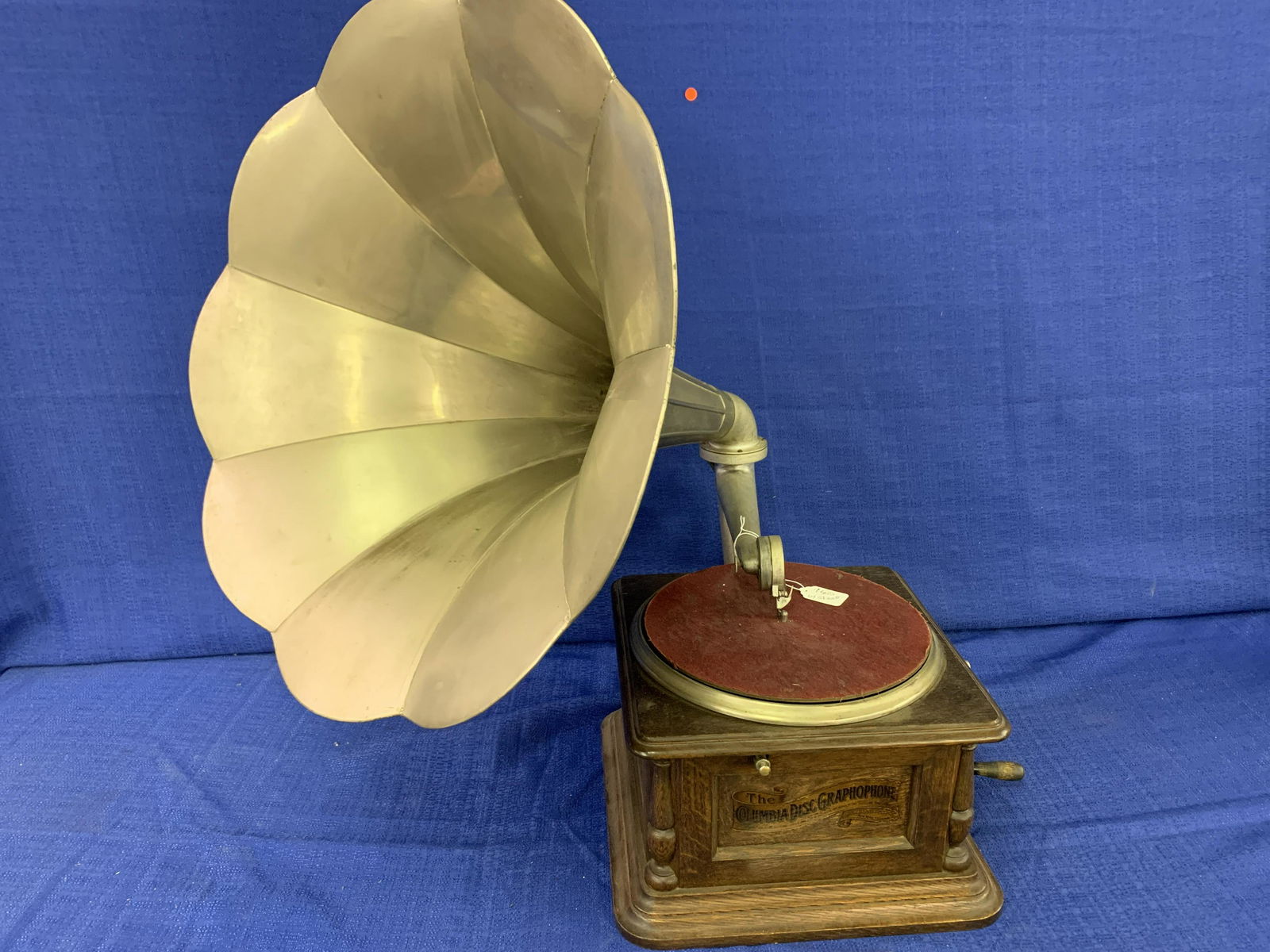 1885 Columbia Disk Hand-crank Gramophone (1 of 8)