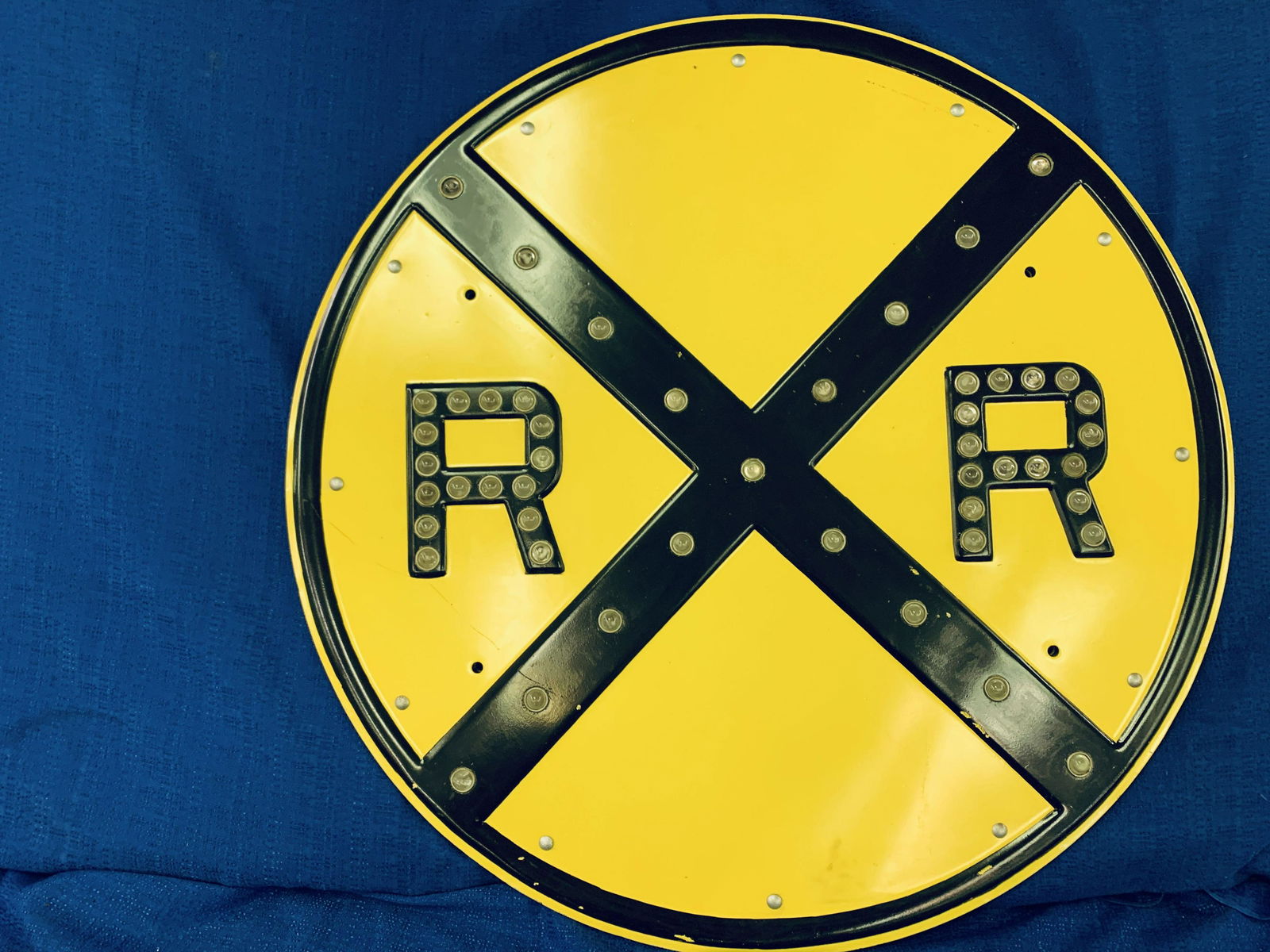 30" Railroad Crossing Sign (round) 30" diam., (1 of 5)