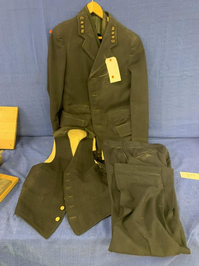 Chicago & Northwestern Conductors Suit: Chicago & Northwestern Conductors Suit (pants, tie, vest, jacket)