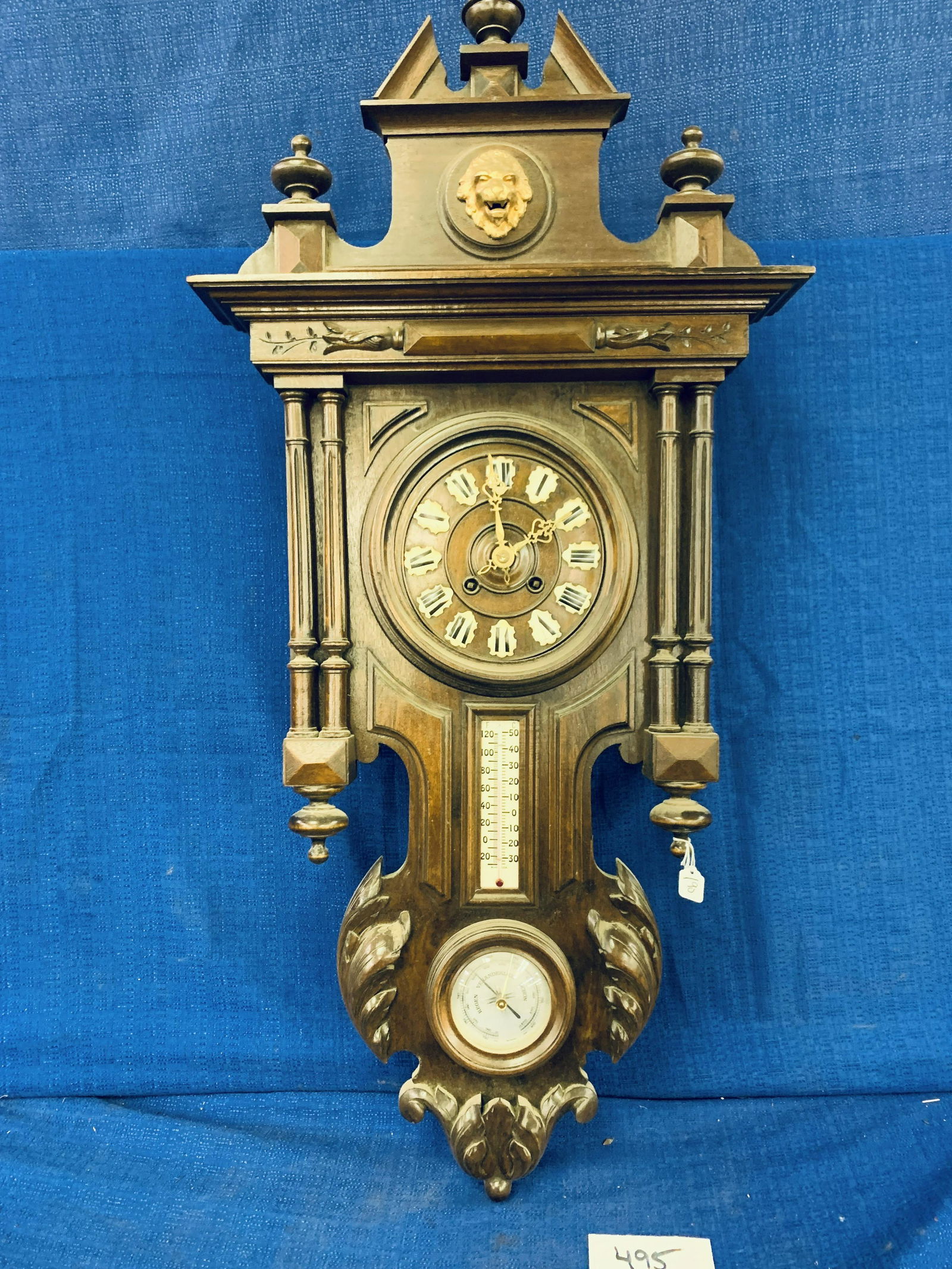 Walnut Details Wall Clock (1 of 9)