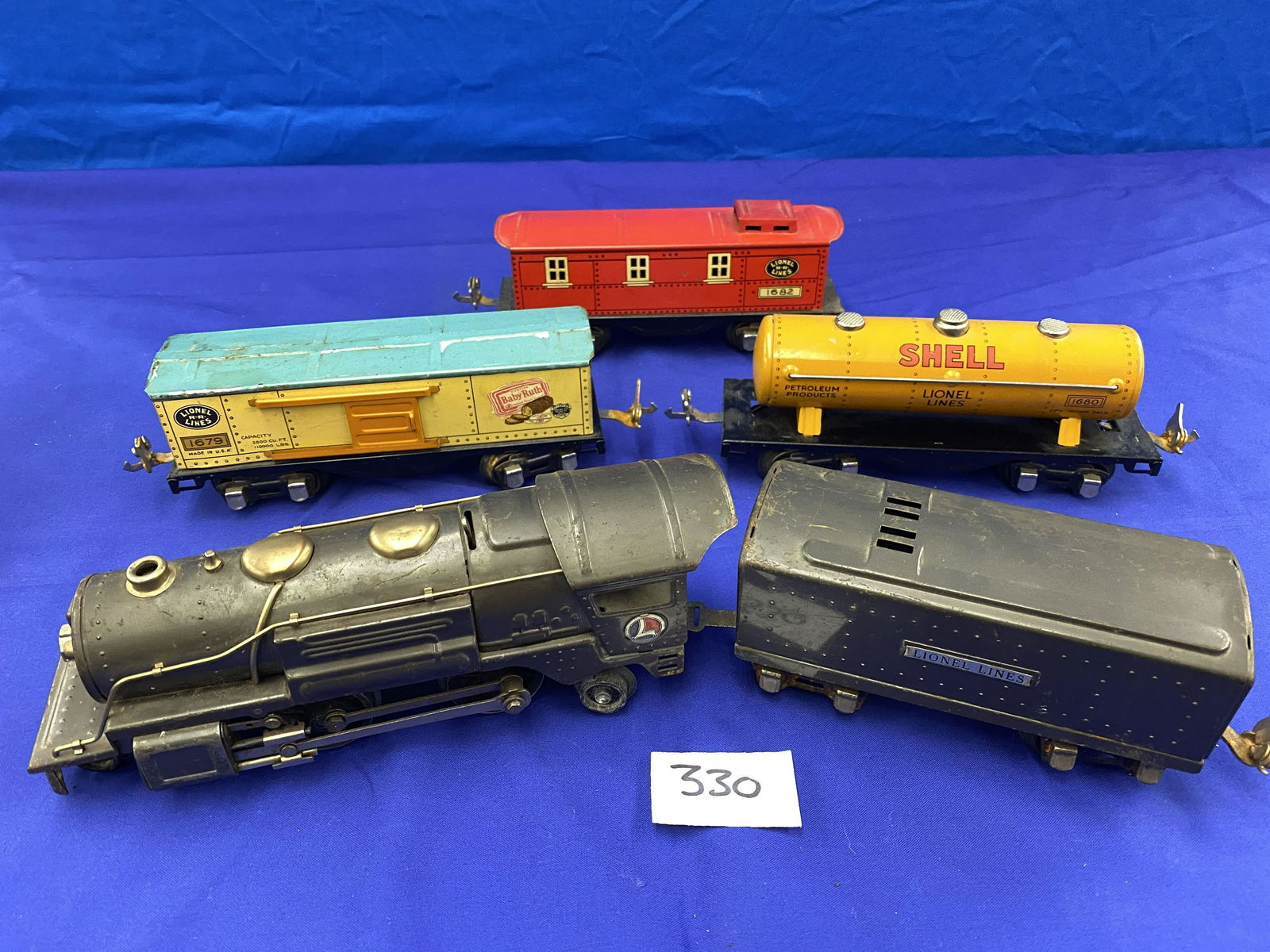 Lionel "O" Gauge 5 piece Train Set (1 of 12)