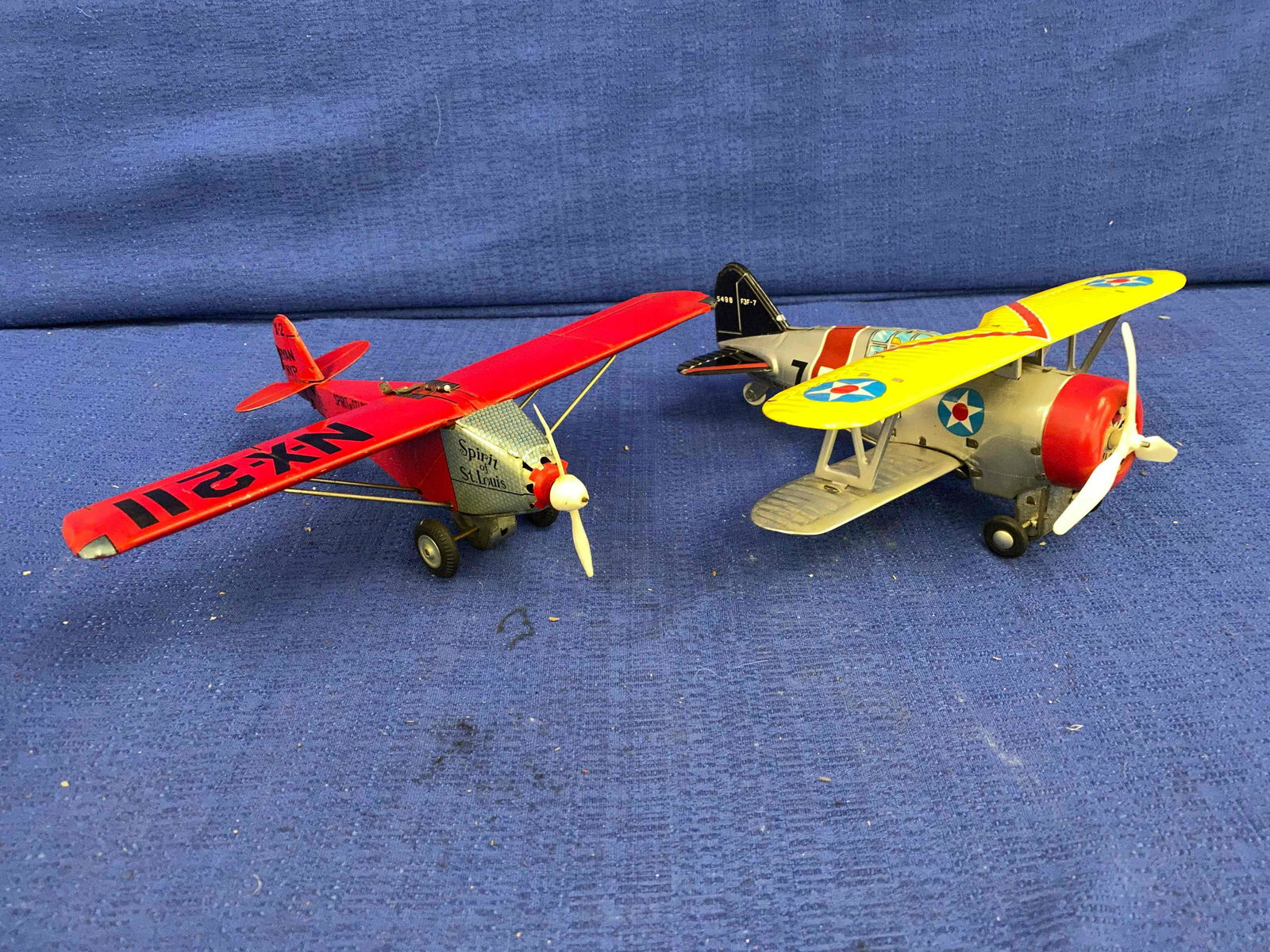 2 Tin Airplanes (1 of 7)